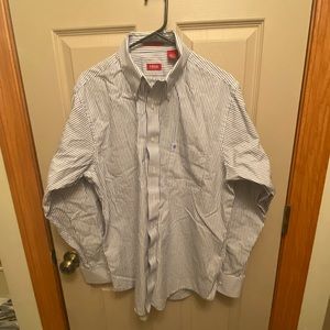 Men’s Izod size L striped dress shirt